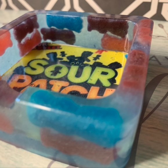 Sour Patch Kids Ashtray - Picture 4 of 5